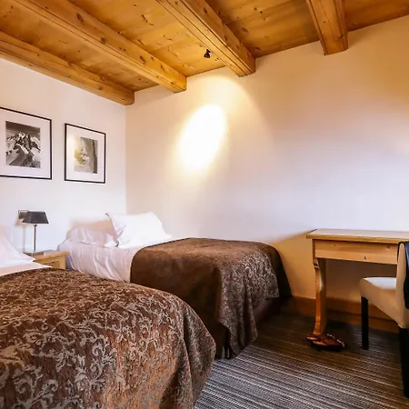 Fer A Cheval Отель 5*