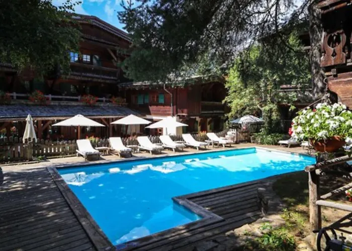 Hotel Fer à Cheval 5*
