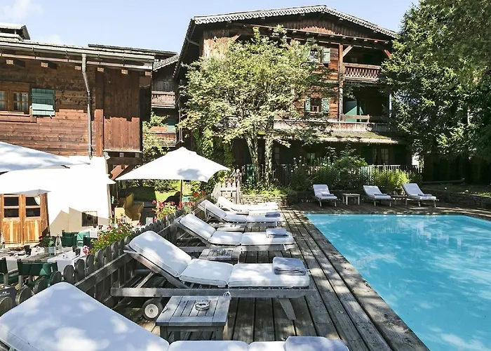 Fer à Cheval Hotel